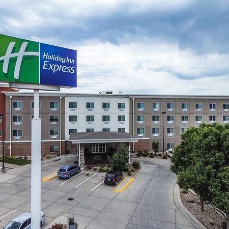 Holiday Inn Express Hastings By Ihg Bagian luar foto