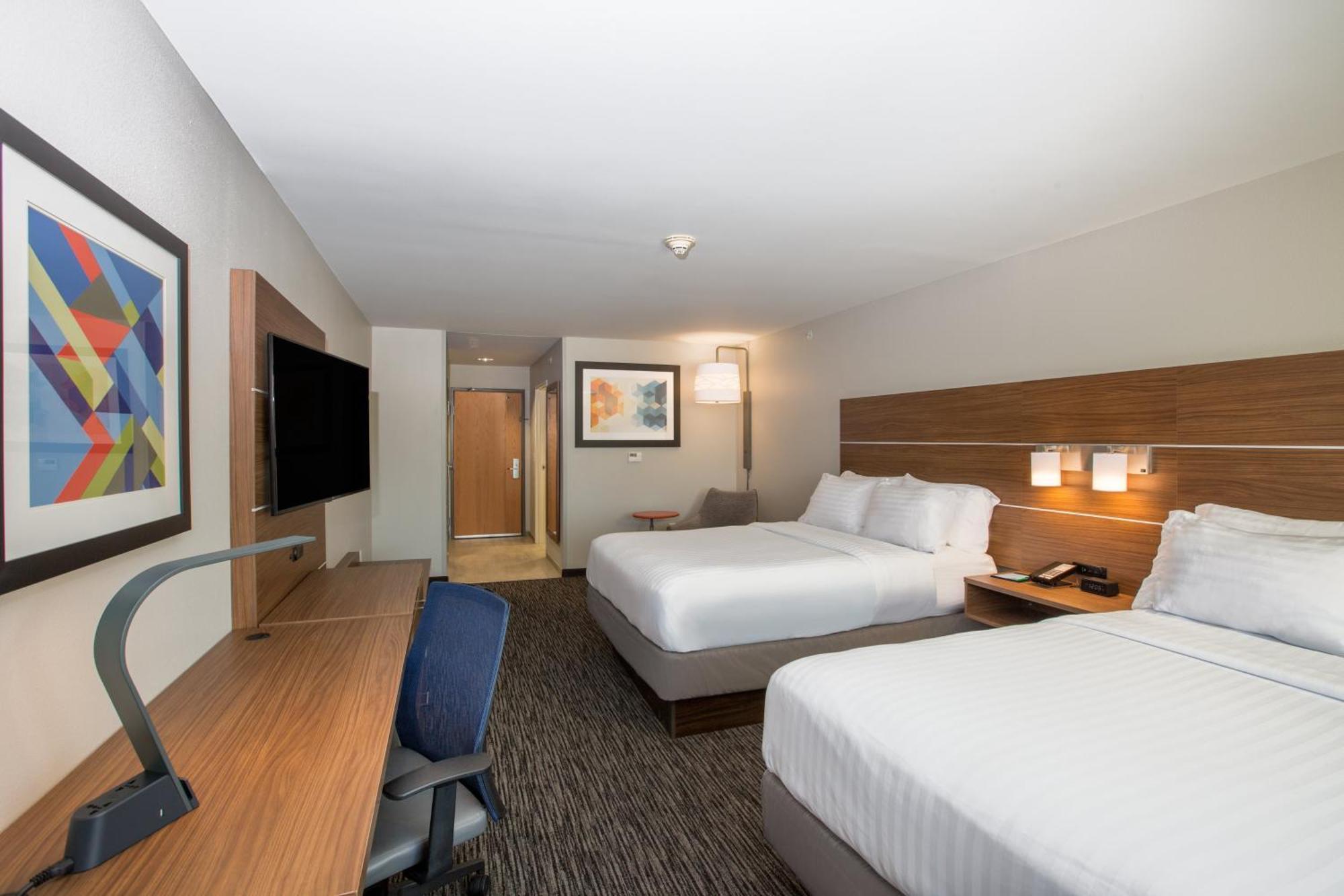 Holiday Inn Express Hastings By Ihg Bagian luar foto